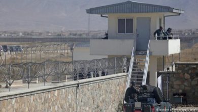 تصویر درگیری در زندان پل‌چرخی؛ یک زندانی کشته و ۴ تن زخم برداشتند