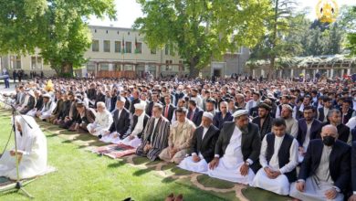 تصویر نماز عید فطر با حضور رئیس جمهور و مقامات حکومتی در ارگ اداء شد