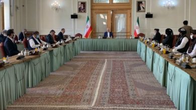 تصویر جلسه‌ای با حضور هیات افغانستان و هیات طالبان با میزبانی کشور ایران برگزار شد