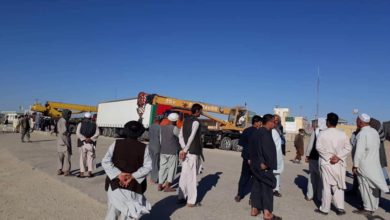 Türkmen-Afgan sınırındaki geçiş kapıları çalışıyor fotoğrafı