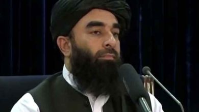 Mücahit, ev sahibi ülkelerden Afgan göçmenleri zorla sınır dışı etmemelerini istedi fotoğrafı