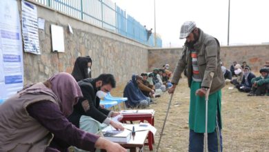 تصویر به بیش از ۵ هزار خانواده در غرب افغانستان کمک‌های بشردوستانه توزیع شد