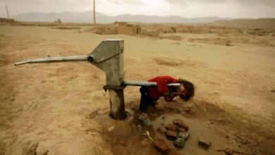 تصویر سلیب سرخ: دسترسی به آب سالم در افغانستان تحت تاثیر جنگ قرار گرفته است