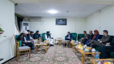 UNAMA başkanı Sirajuddin Haqqani ve Hamid Karzai ile bir araya geldi fotoğrafı