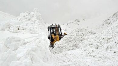 Bayındırlık Bakanlığı, kar yağışı nedeniyle çok sayıda otoyolun kapatıldığını duyurdu fotoğrafı