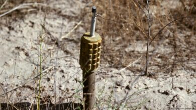 Vardak Meydanı’nda patlayıcıların patlaması iki çocuğu öldürdü fotoğrafı