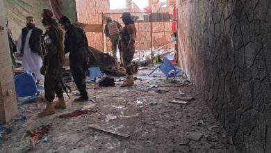 تصویر انفجار در یک مرکز فرهنگی در مزارشریف دو کشته برجای گذاشت