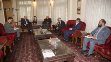 Karzai, Türk büyükelçisi ile yaptığı görüşmede iki ülke arasındaki ilişkilerin güçlendirilmesine vurgu yaptı fotoğrafı