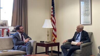 Tom West, Norveç Göçmenlik Konseyi Sekreteri ile bir araya geldi fotoğrafı