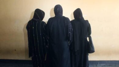 تصویر سه زن به اتهام سرقت زیورات در بلخ بازداشت شدند