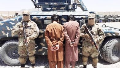 Taliban, Kandahar’da iki soyguncuyu tutukladı fotoğrafı