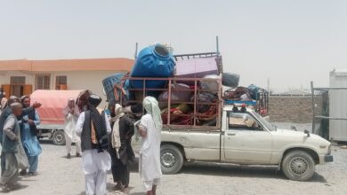 تصویر بیش از ۱۰۰ شهروند افغان از زندان‌های پاکستان آزاد شدند