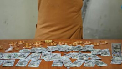 تصویر یک تن در کابل به جرم سرقت از یک خانه بازداشت شد