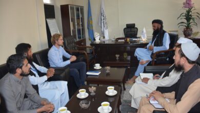 Göçmenler Bakanlığı’nın yasal koruma başkanı, Göçmenlik Örgütü’nün yardımına erişimden sorumlu kişiyle görüştü fotoğrafı