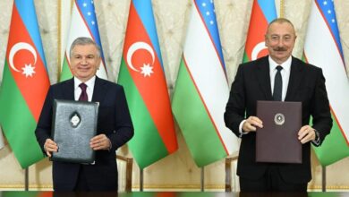 تصویر اؤزبگیستان ینگ جمهورباشلیغی آذربایجان‌دا ساپاردا بوُلدی