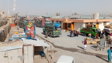 تصویر بیش از ۳ هزار خانواده از پاکستان به افغانستان برگشتند
