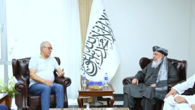 تصویر عصمت ایرگاشف و هیات همراهش با شیر محمد عباس استانکزی دیدار نمود