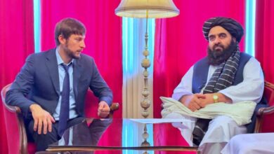 تصویر متقی با مشاور رئیس جمهور روسیه در مسکو دیدار نمود