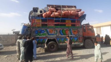 تصویر در یک هفته گذشته بیش از ۱۲۰۰ افغان از پاکستان به افغانستان برگشتند