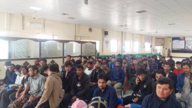 İran’dan Afganistan’a 3 binden fazla göçmen döndü fotoğrafı