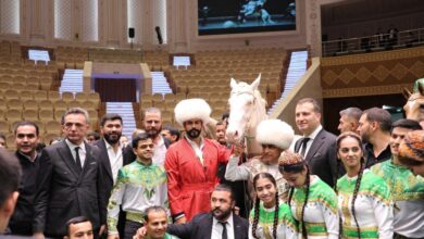 Burak Özçivit Türkmenistan’da film festivaline katıldı fotoğrafı