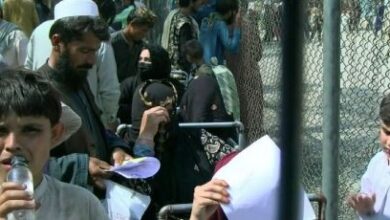 تصویر  اعمال محدودیت های تازه پاکستان برای افغانستانی ها در مرز تورخم