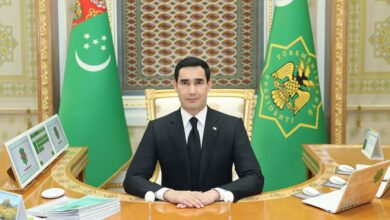 تصویر ترکمنستان ینگ جمهورباشلیغی سردار بردی محمدوف أنِو شهری حقیندا کتاب یازدی