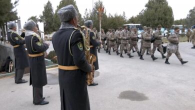 تصویر قزقستان دا اورتاق تۆرگِنله‌شیک گچیرلر