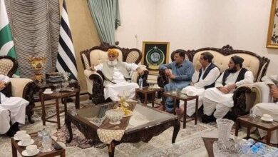 تصویر مولانا فضل‌الرحمن و محمود خان اچکزی به حل چالش‌های تظاهرات‌کننده‌ها در چمن اطمینان داده‌اند