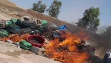 تصویر دو کارخانه تولید مواد مخدر در ولسوالی دلارام کشف و حریق گردید