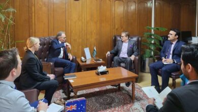 Photo of Pakistani, Australian envoys discuss Afghanistan