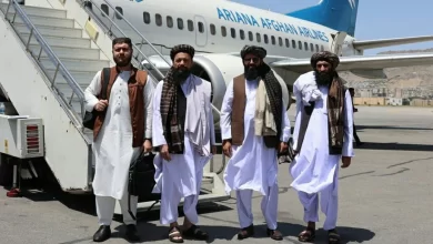 تصویر هیات از امارت اسلامی به رهبری سرپرست وزارت آب و انرژی به ازبیکستان سفر کرد