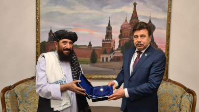 تصویر دیدار سفیران افغانستان و روسیه در قرغیزستان با تأکید بر گسترش روابط دوجانبه 