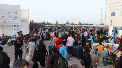تصویر بازگشت بیش از ۲۳۰۰ خانواده مهاجر از ایران و پاکستان به افغانستان در یک روز 