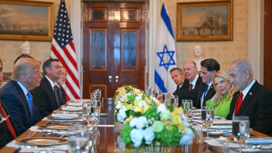 Photo of Netanyahu meets Trump at White House as Israel, Hamas discuss ceasefire