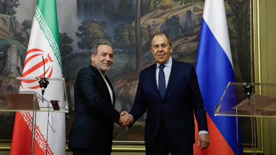 Photo of Russia’s Lavrov meets Iran’s Araqchi, renews offer to help solve conflict