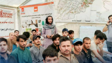 تصویر آزادی ۳۲ شهروند افغان از بازداشت در پاکستان و تحویل به امارت اسلامی در تورخم 