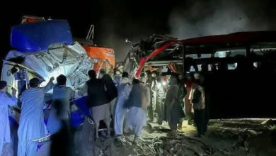 تصویر حادثه ترافیکی در بغلان ۲۴ زخمی بر جای گذاشت 