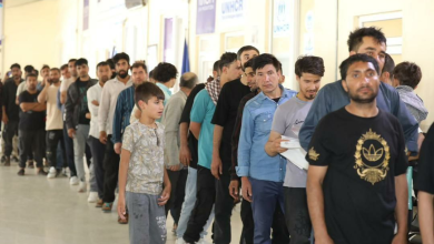 تصویر بازگشت ۱۱۲۸ خانواده افغان به کشور از طریق مرزهای مختلف 