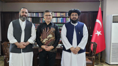 تصویر مولوی سعدالله بلوچ با سفیر ترکیه در جاکارتا دیدار کرد  