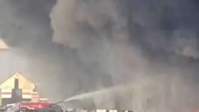 تصویر آتش‌سوزی در میدان هوایی «حضرت شاه‌جلال» پایتخت بنگله‌دیش؛ تمام پروازها متوقف شد