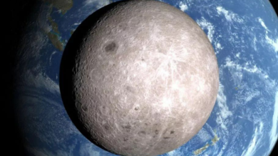 تصویر کشف تاریخی چینی‌ها در سمت پنهان ماه: قطعات شهاب‌سنگ نادر حاوی آب یافت شد 