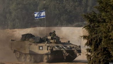 تصویر آغاز عقب‌نشینی نیروهای اسرائیلی از غزه در چارچوب توافق آتش‌بس 