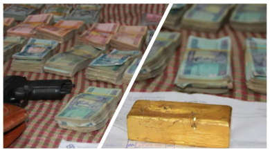 تصویر بازداشت دو دزد مسلح در بدخشان؛ کشف و بازگرداندن خشت طلا و مبالغ سرقت‌شده 