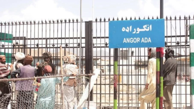 Photo of Afghanistan-Pakistan trade resumes at Angor Ada Crossing after two-year closure