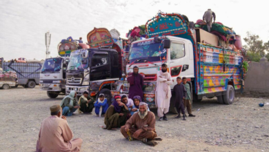 تصویر بازگشت اجباری بیش از ۶۵۰۰ مهاجر افغان از ایران و پاکستان در یک روز 