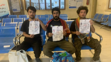 تصویر آزادی و بازگشت ۴۳۳ مهاجر افغان از زندان‌های پاکستان و عراق 