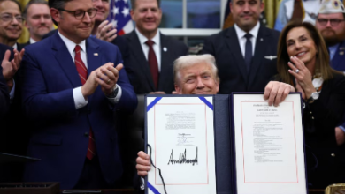 Photo of Trump signs deal to end longest US government shutdown in history