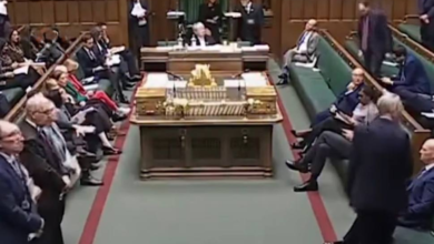 تصویر کوربین: بریتانیا باید به مهاجران افغان که قربانی سیاست‌های جنگی ما شده‌اند، کمک کند