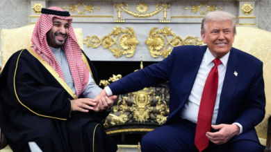 Photo of Trump says visiting Saudi crown prince knew nothing about Khashoggi killing, contradicting US intel